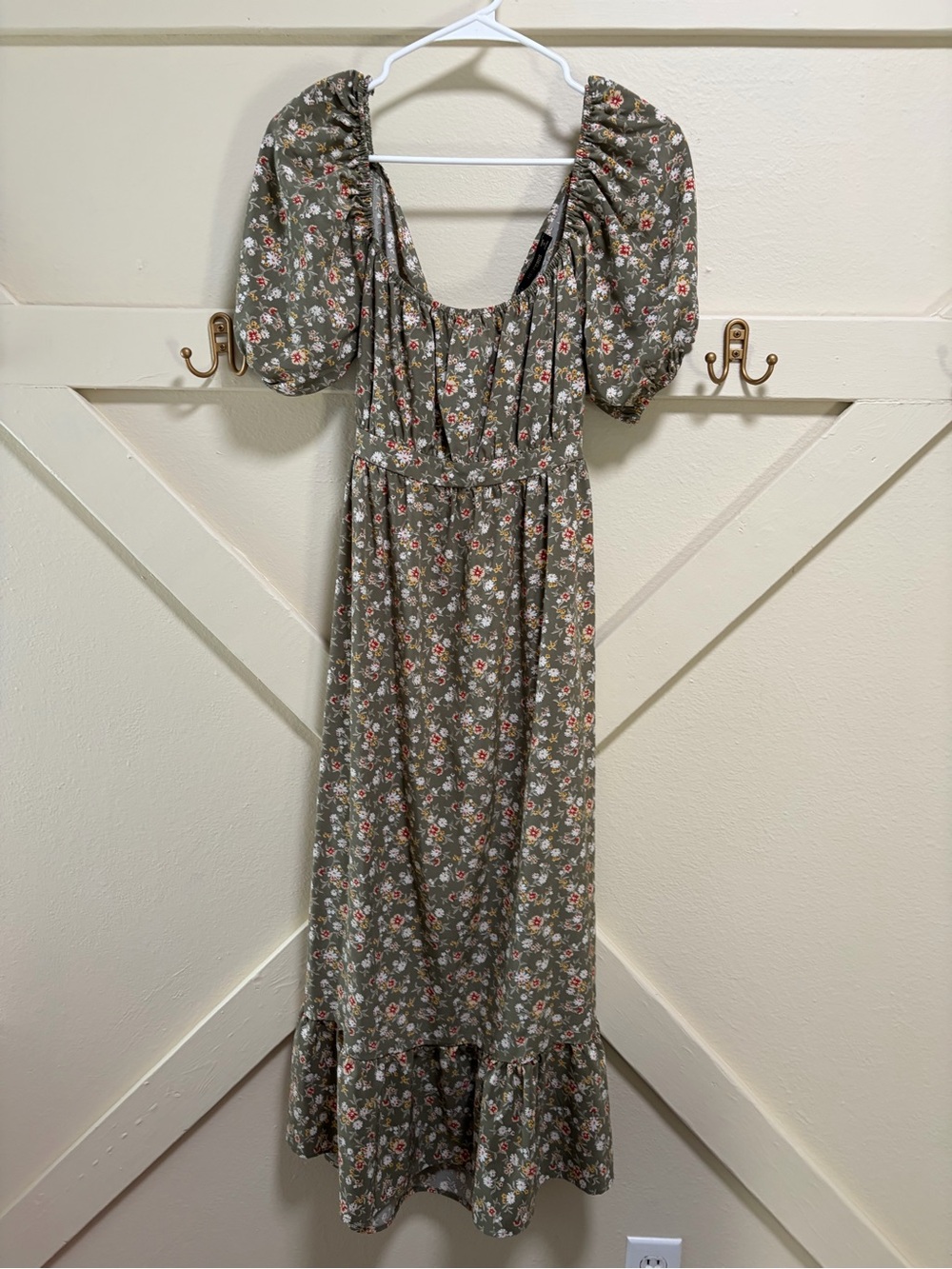 Olive Green Floral Puff-Sleeve or off the shoulder Dress w/ stunning back detail